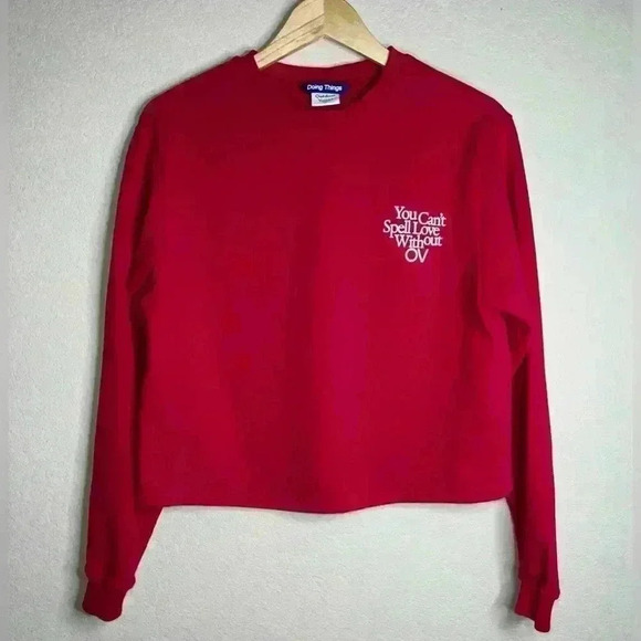 Outdoor Voices Love Without OV Cropped Sweatshirt in Ruby Size Small - Picture 2 of 4